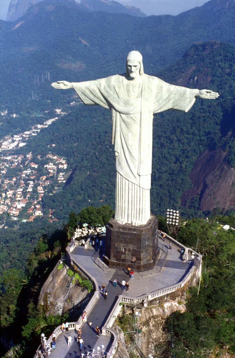 http://www.7wondersin7days.com/wp-content/uploads/Christ_the_Redeemer-lge21.jpg