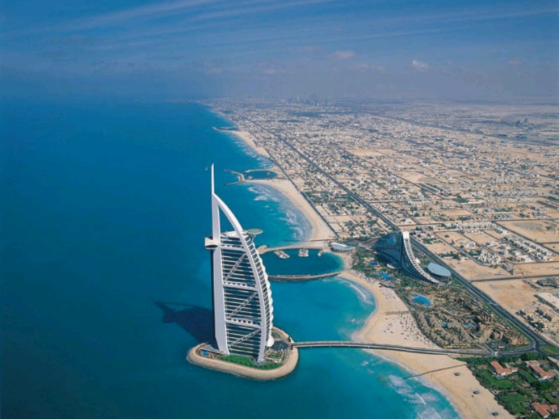 http://www.global-changes.com/wp-content/uploads/2009/10/Burj-al-Arab-Hotel.jpg